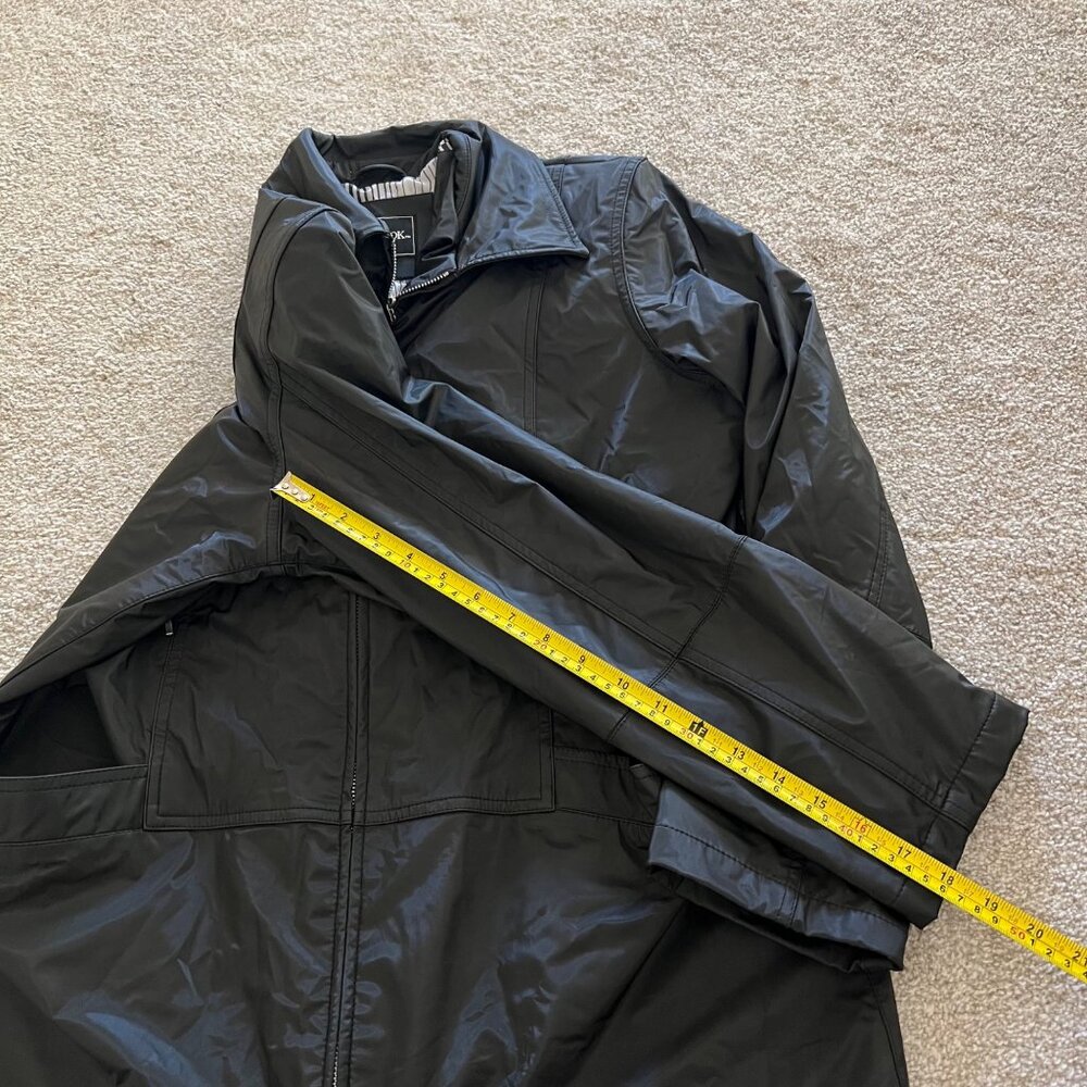 Outbrook Minimalist Black Zip Up Jacket with Glossy Finish and Outer Pockets M - Picture 10 of 11